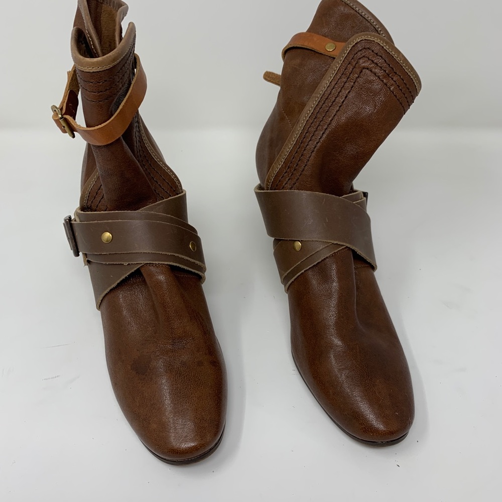 Chloe Brown Leather Ankle Booties Belt Detail Sz 7 - Picture 3 of 16